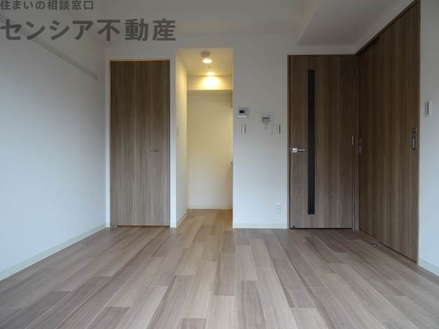 ララプレイス ザ・京橋ステラの居間写真