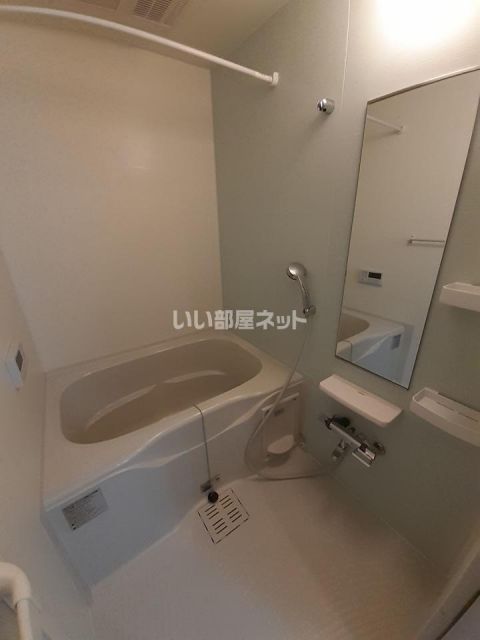 ＪＲ八高線 群馬藤岡駅 徒歩21分 2階建 築11年の風呂写真