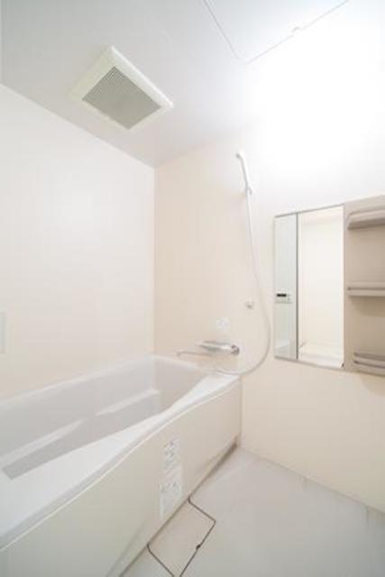 バス・シャワールーム　※写真は同タイプ住戸です。