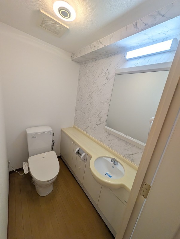 遠州鉄道 新浜松駅 徒歩5分 10階建 築25年のトイレ写真
