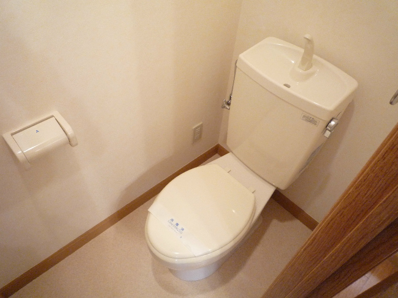 ＪＲ東海道本線 近江八幡駅 徒歩12分 2階建 築23年のトイレ写真
