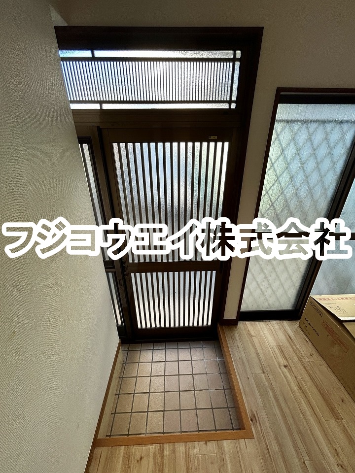 練馬区旭町2丁目戸建の玄関写真