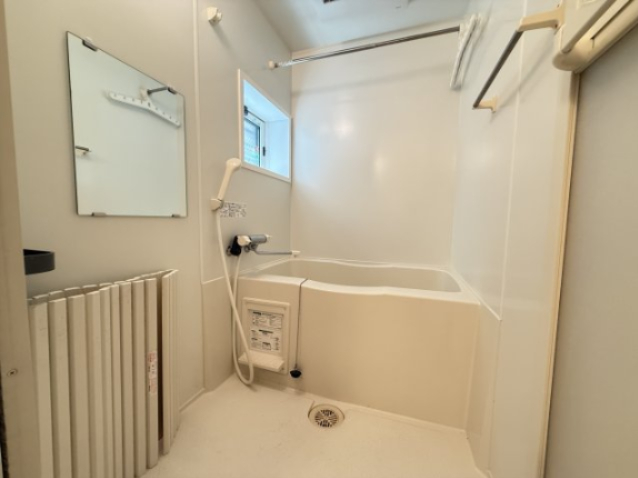 バス・シャワールーム　退去前につき別のお部屋の写真です