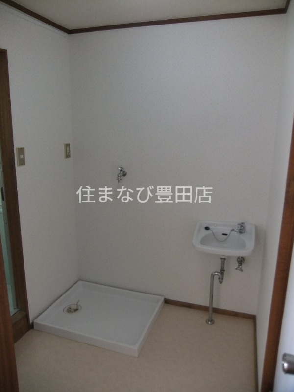洗面設備　同型タイプ