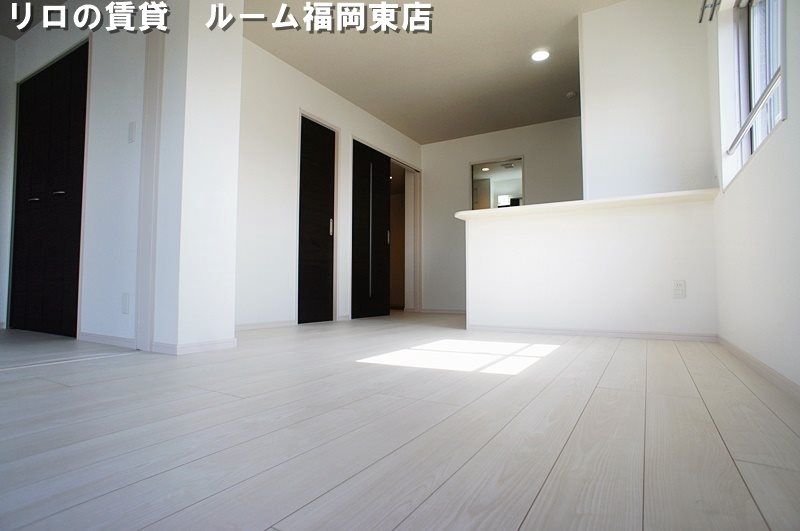 エミリア篠栗駅前の居間写真