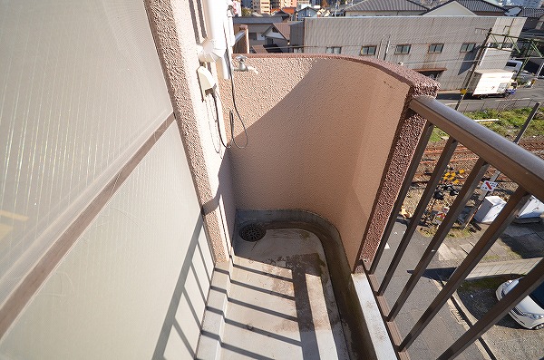 バルコニー　室内洗濯機置場