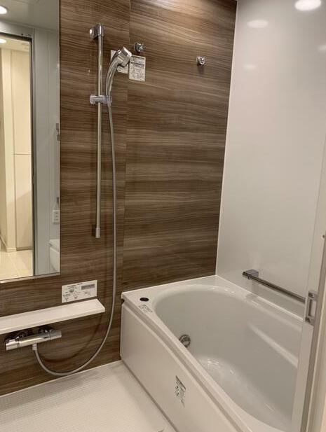 バス・シャワールーム