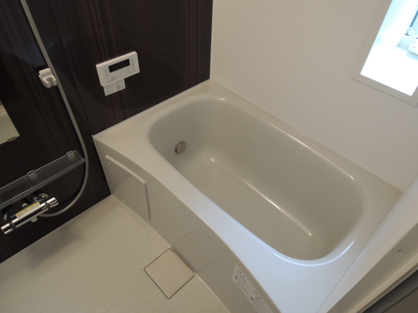 バス・シャワールーム　浴室乾燥・追い焚き機能付き