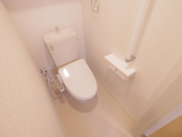 【大和高田市大字築山のアパートのトイレ】