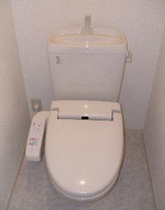 トイレ　温水洗浄便座付トイレ