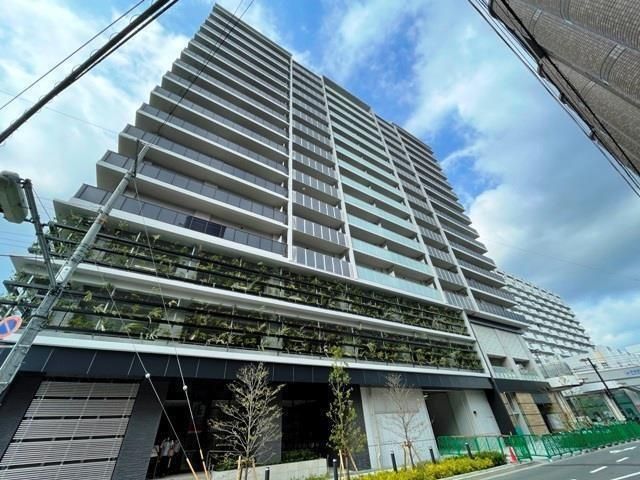 【尼崎市南塚口町のマンションの建物外観】