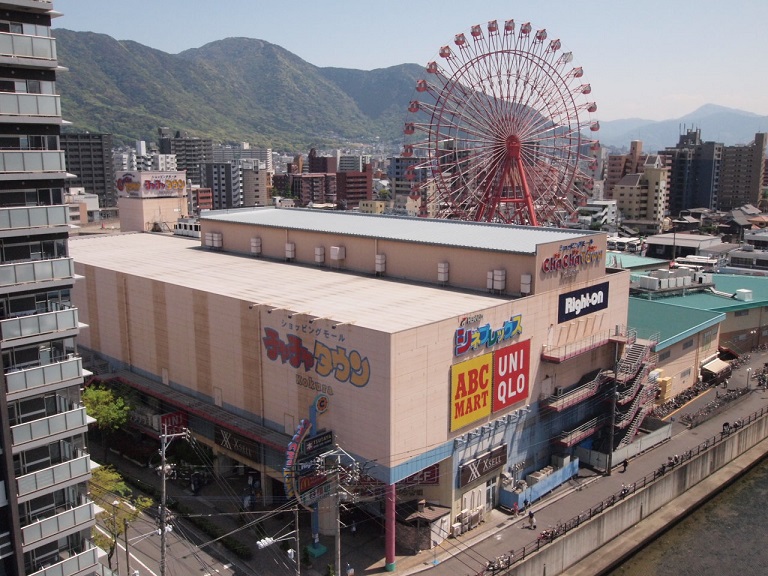 【コスモス小倉駅前IIのショッピングセンター】