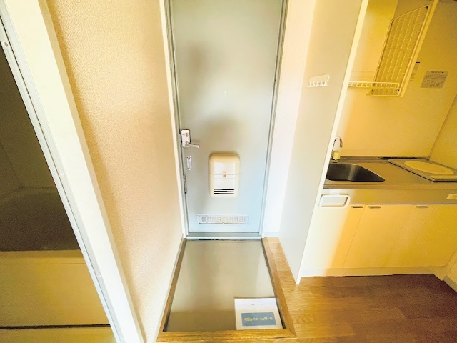【ファンテーヌメゾン片倉の玄関】
