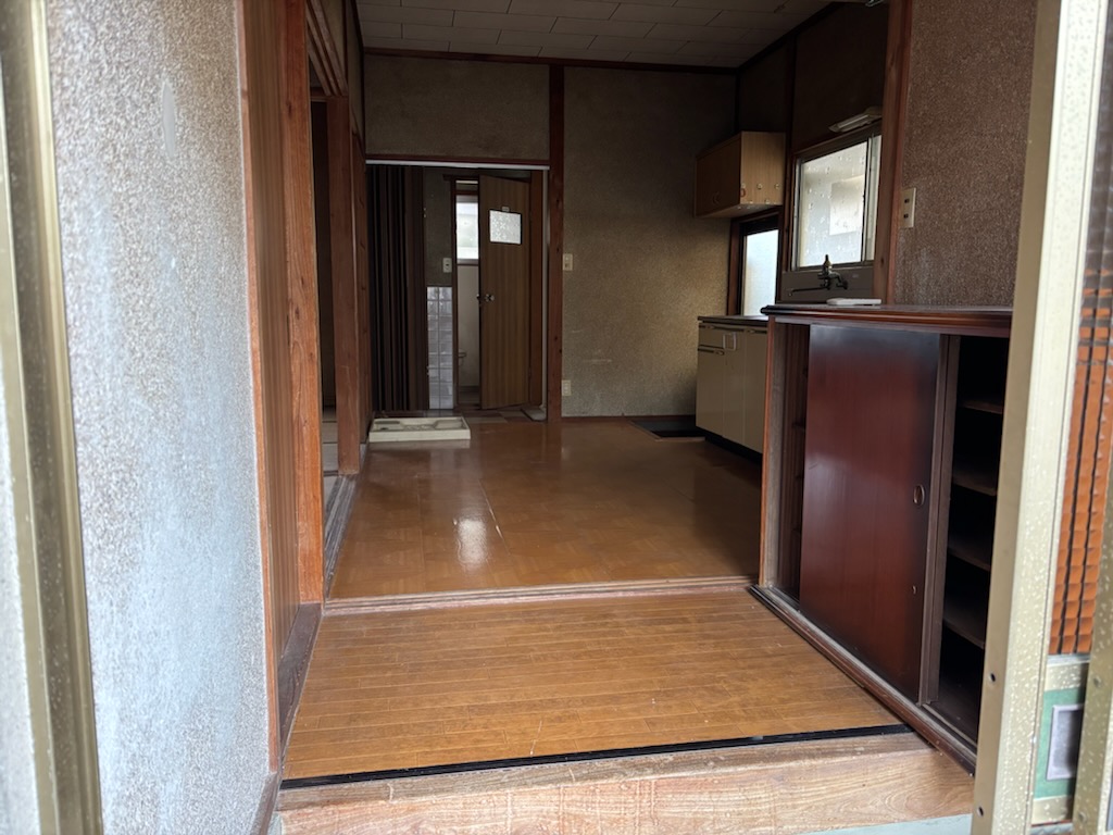 【赤磐市馬屋戸建のエントランス】