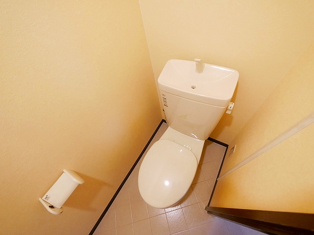 トイレ　落ち着いたトイレです