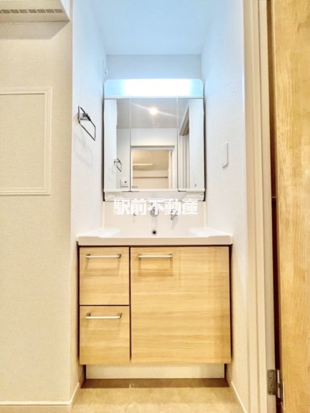 洗面設備　別部屋写真流用