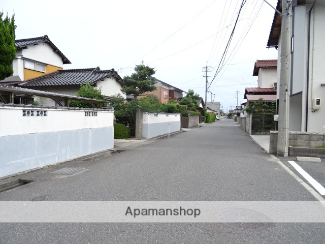 その他　前面道路（その他）まで0m