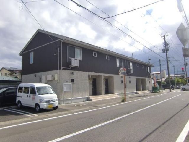 ウィット富樫の建物外観