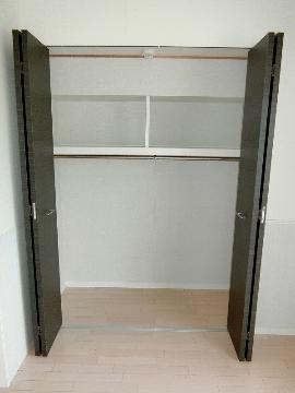 ソラージュ茨木　収納　ＣＬ（開）