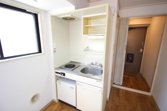 キッチン　※他号室の写真になります