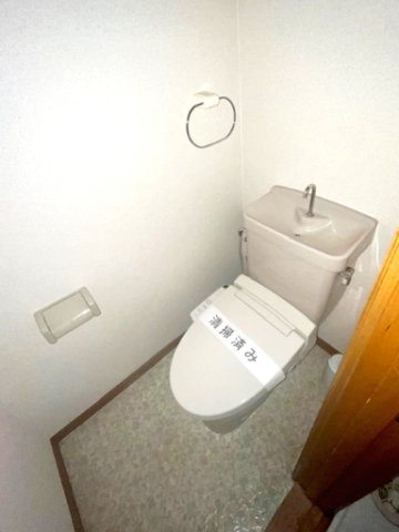 ドミール杉田のトイレ写真