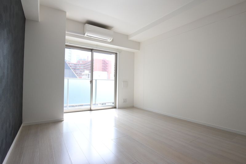 居室・リビング　※別部屋の参考写真です。