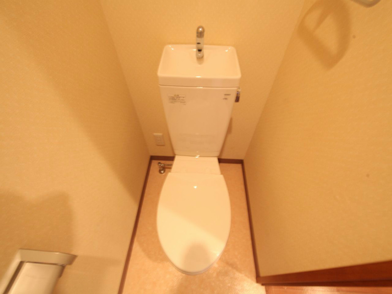 トイレ　洋式トイレ（温水洗浄便座設置可）