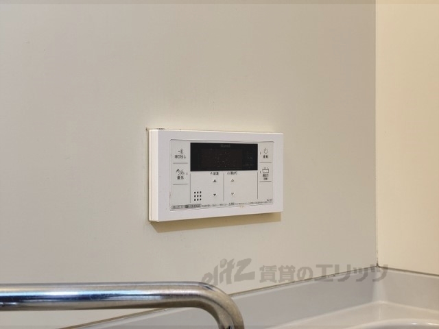 その他設備　給湯器リモコン