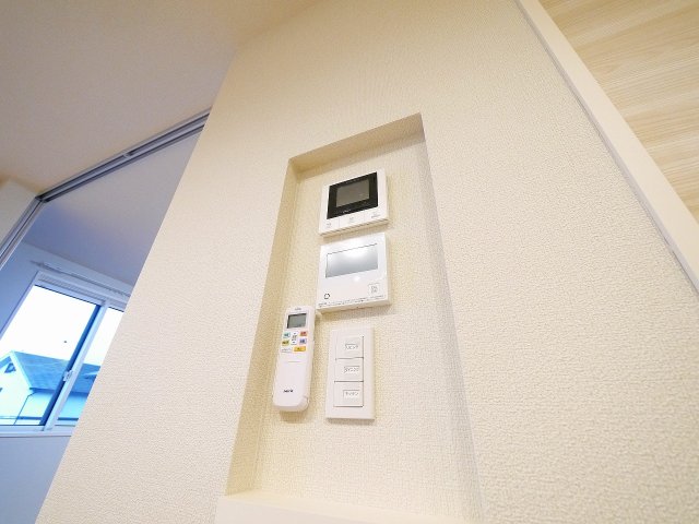 セキュリティ　モニター付きインターホン