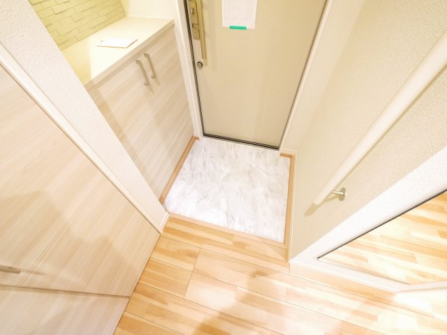 玄関　落ち着いた玄関です