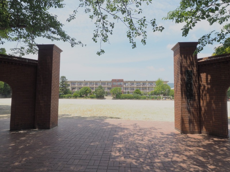 小学校　伊万里市立大坪小学校（小学校）まで2123m