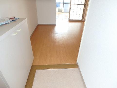 玄関　玄関（イメージ）