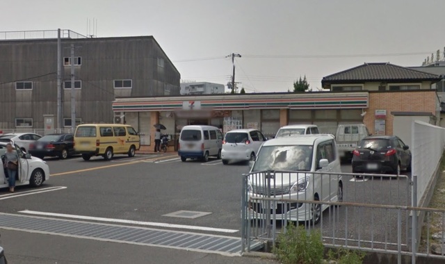 コンビニ　セブンイレブン松原一津屋店（コンビニ）まで1006m