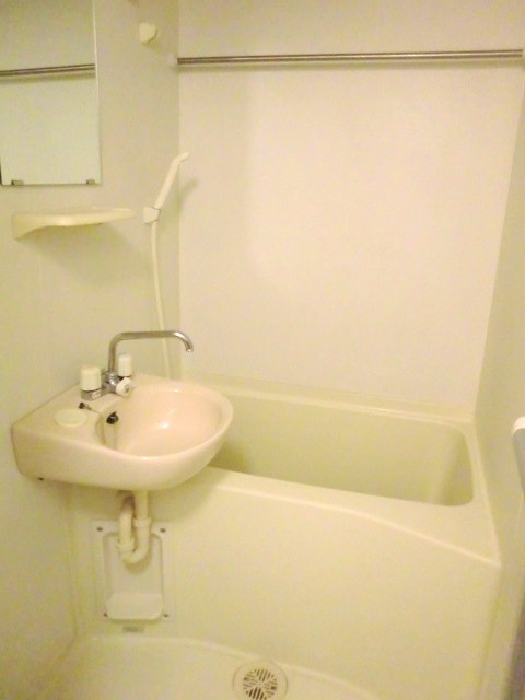 バス・シャワールーム　バスルーム