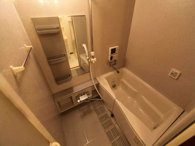 バス・シャワールーム　追い焚きジェットバス付お風呂