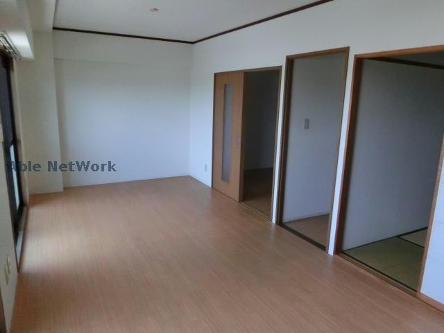 居室・リビング　同型モデル