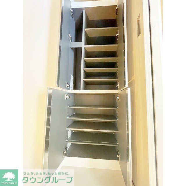 玄関　シューズボックス