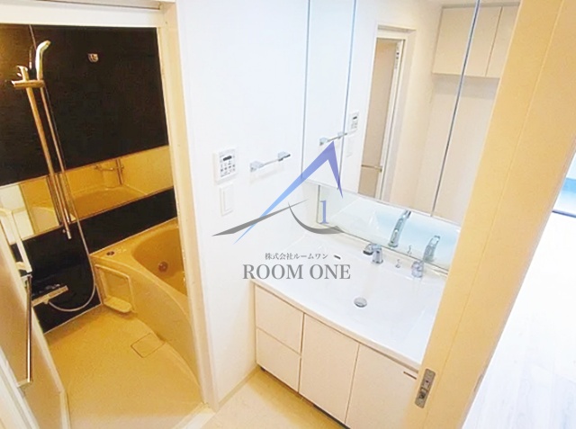 洗面設備　洗面台です。