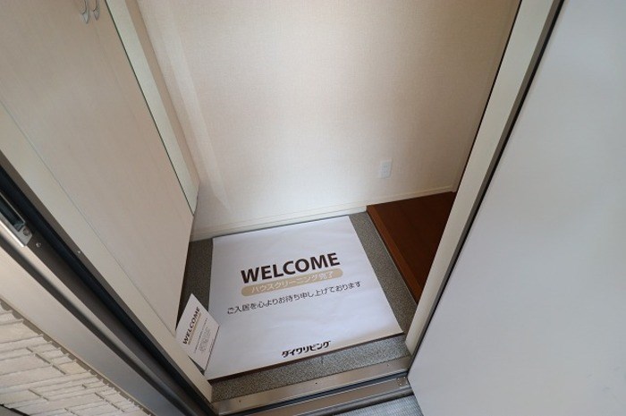 玄関　玄関　シューズボックスあり