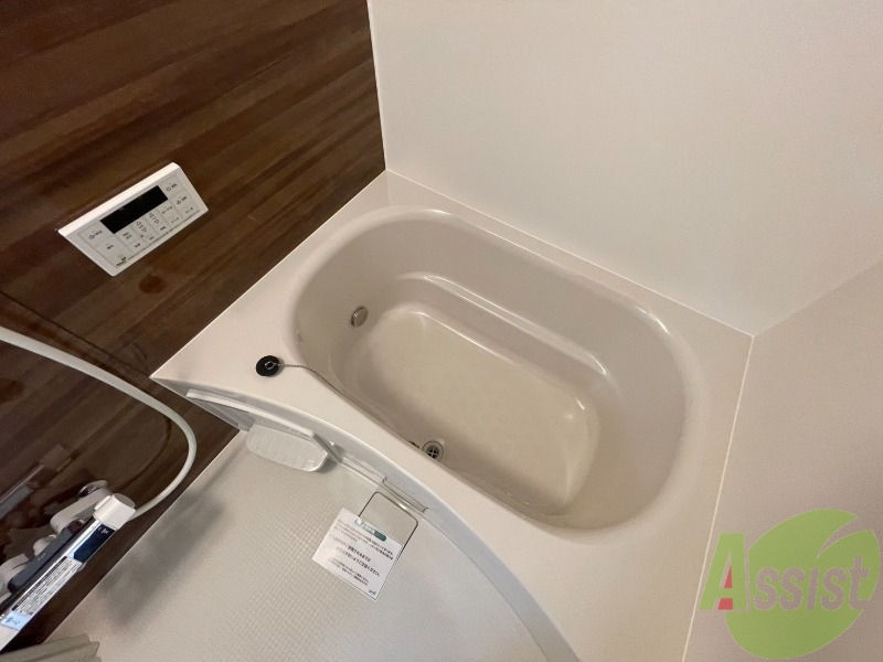 バス・シャワールーム　追い焚き機能もあるので、いつでも温かいお風呂に入れますね。