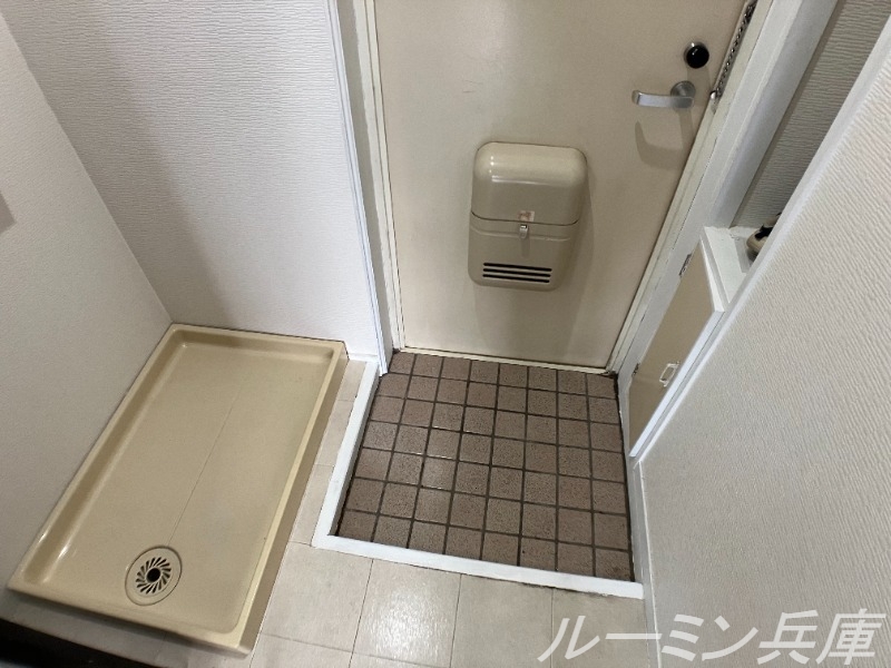 ヨーロピアンAの玄関写真