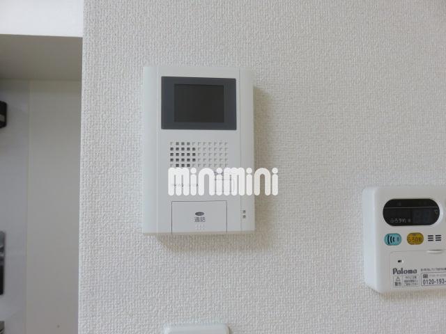 セキュリティ　テレビ付きモニターホン完備