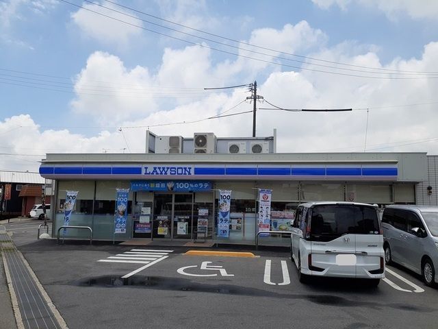 コンビニ　ローソン（コンビニ）まで800m