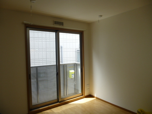 居室・リビング　室内