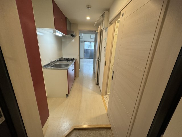 玄関　2024年撮影・7階のお部屋の写真です