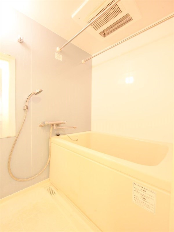 バス・シャワールーム　バスルーム