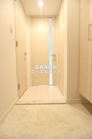 玄関　住まいの顔ともなる玄関