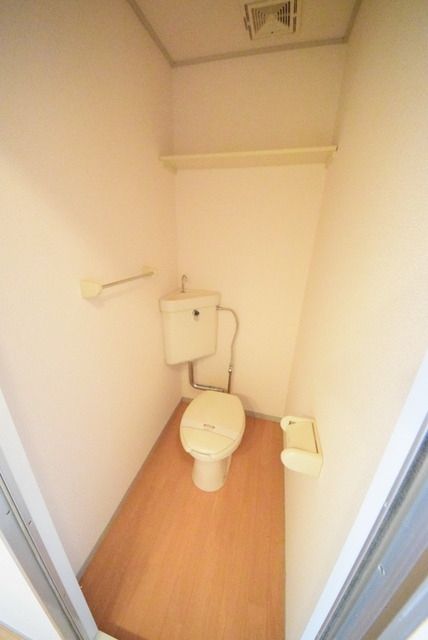 トイレ　★お部屋探しは株式会社タウンハウジング東京まで★