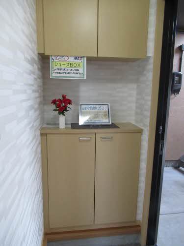 玄関　下駄箱