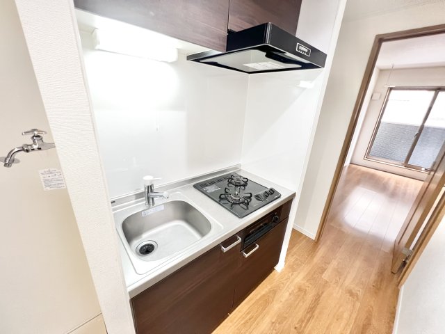 キッチン　※別部屋参考写真